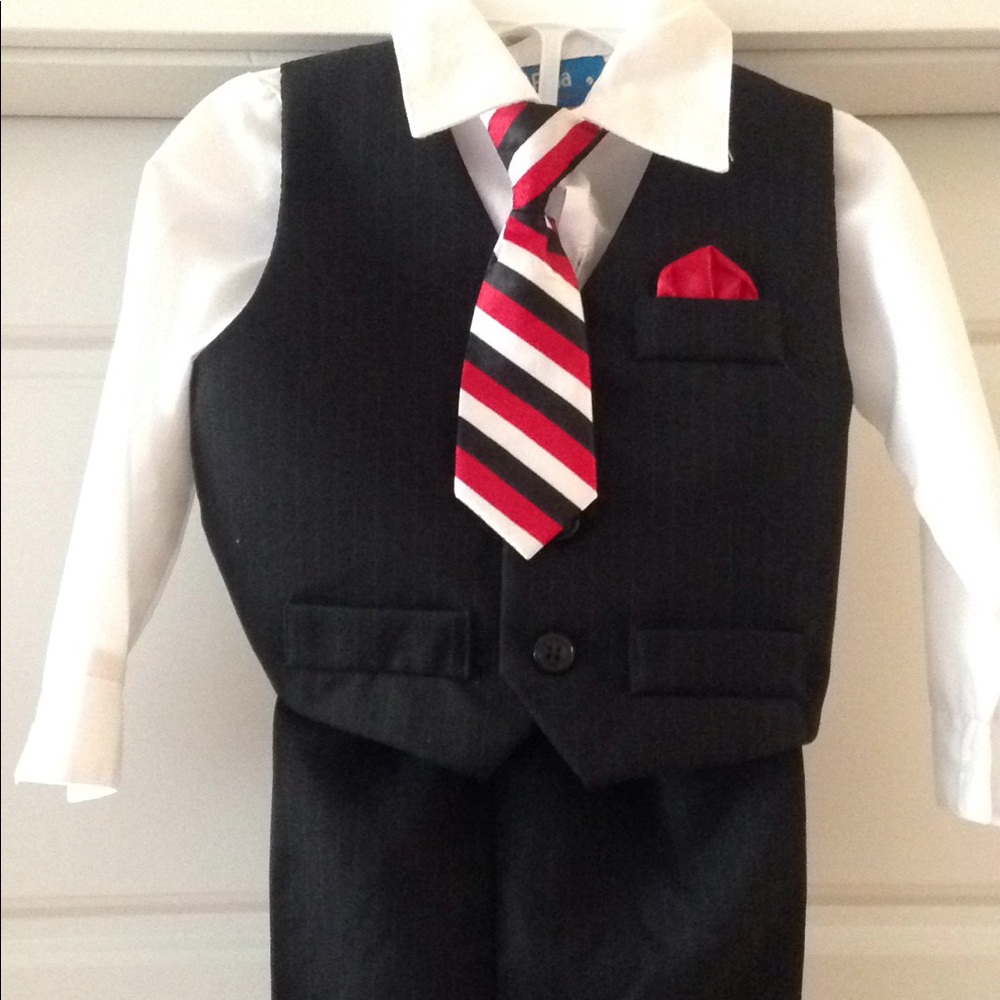 Little boys suit and tie!